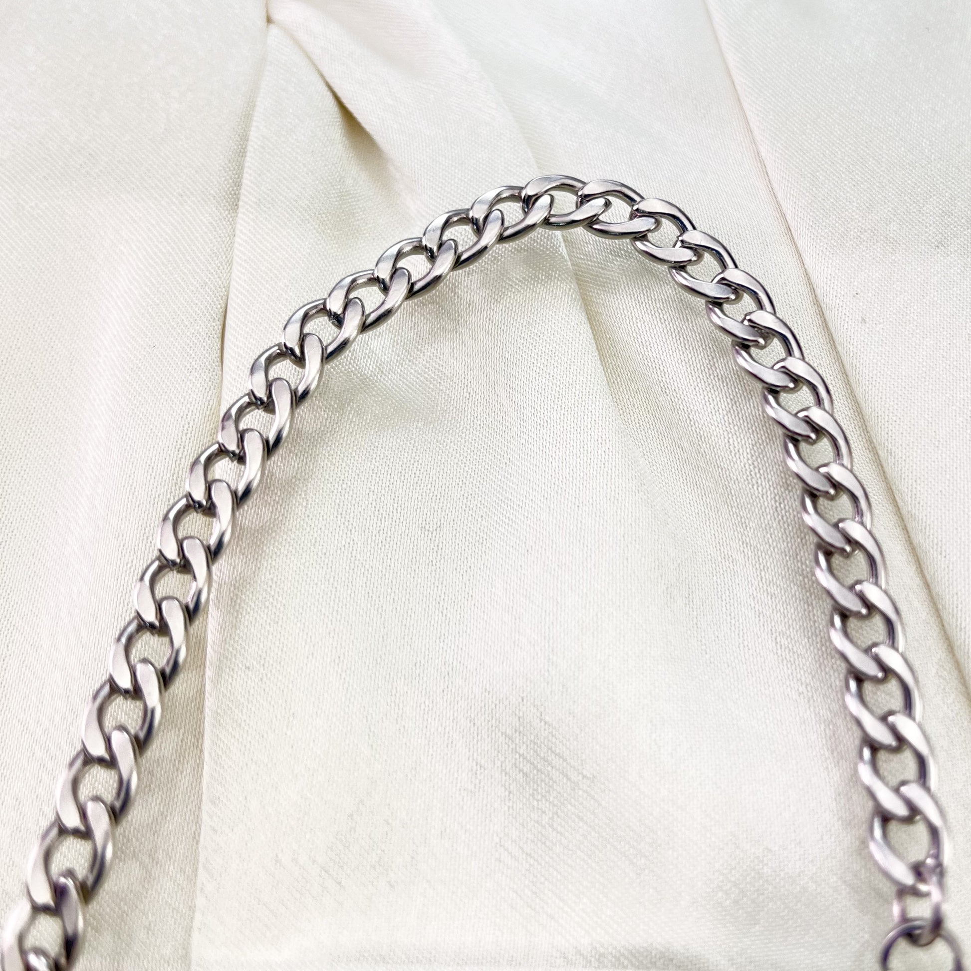 Elegant Silver-Plated Curb Chain 50 cm | jewelry store beautiquepoint.com