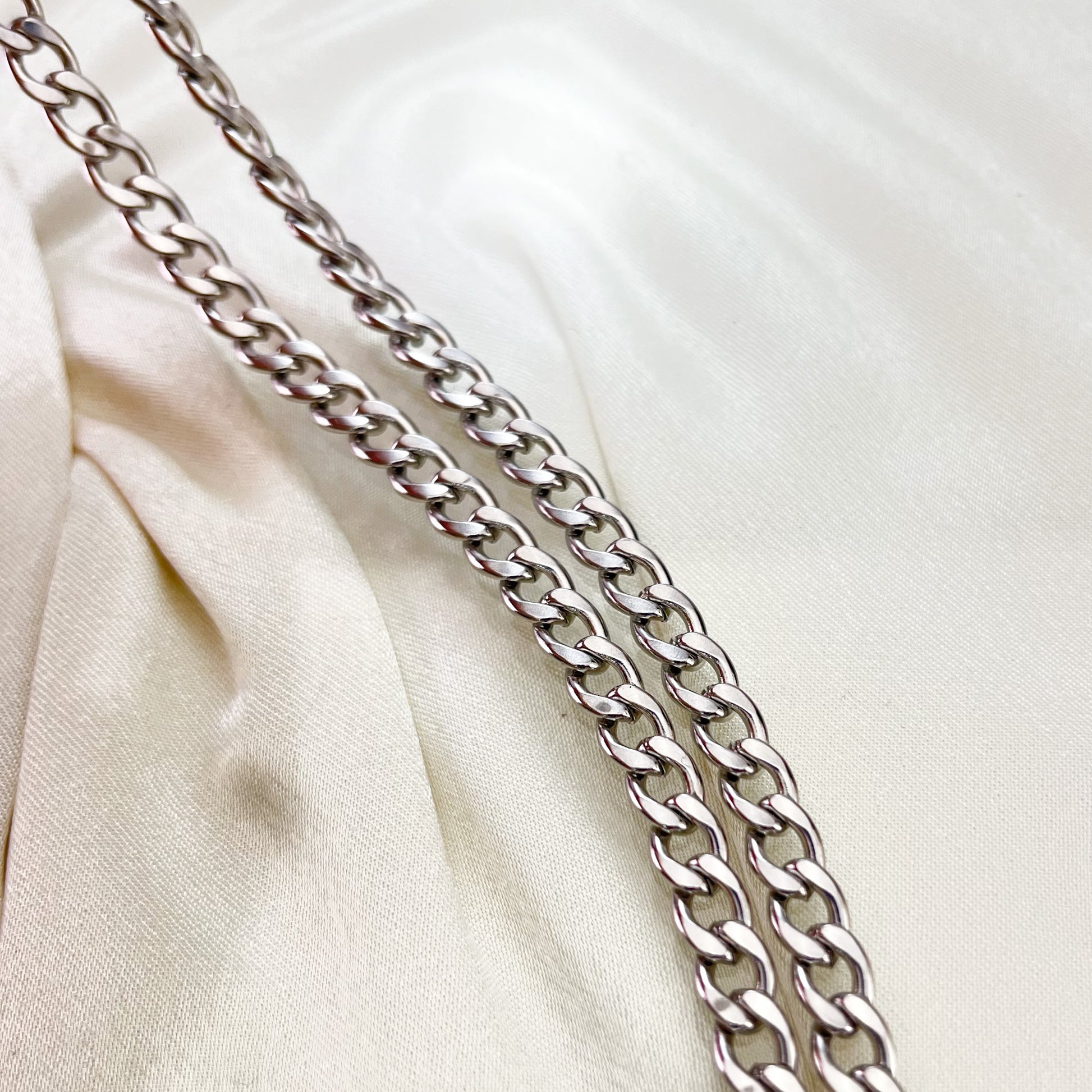 Elegant Silver-Plated Curb Chain 50 cm | jewelry store beautiquepoint.com