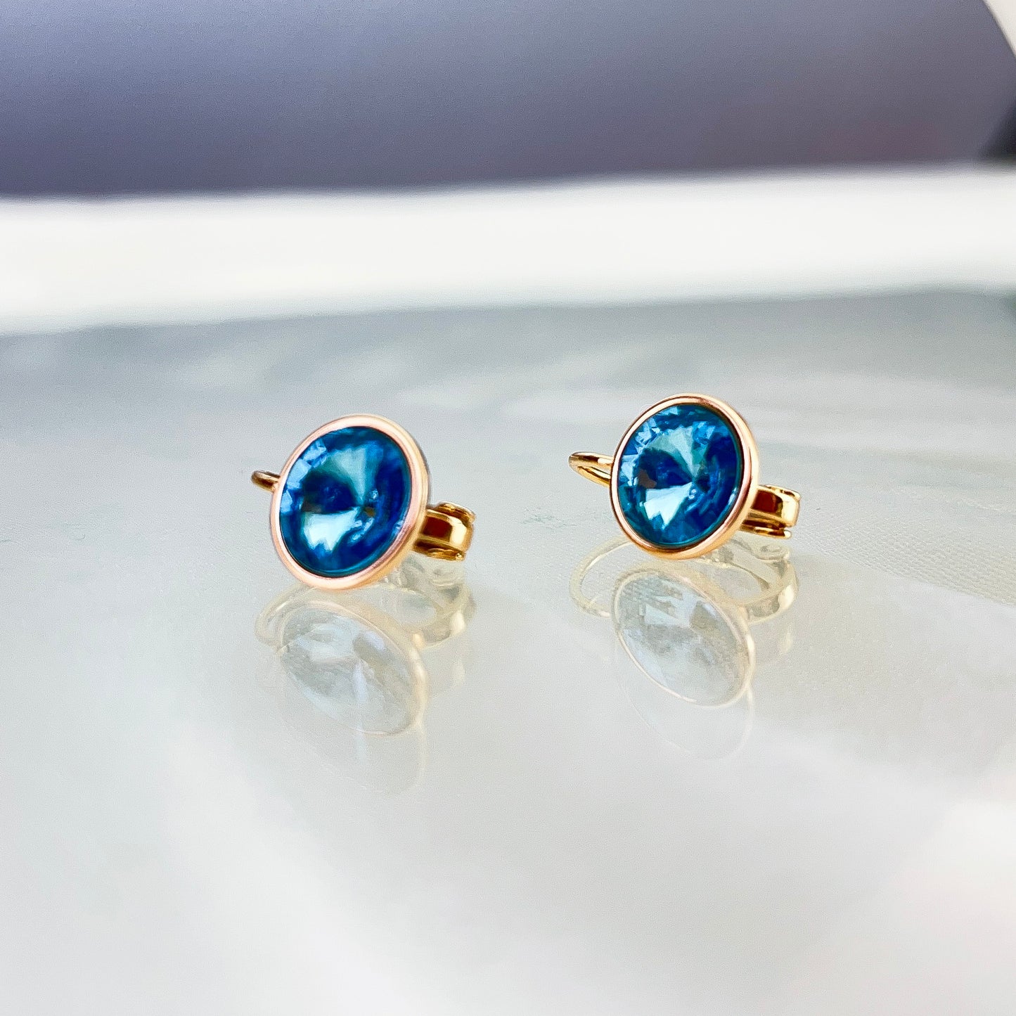 Golden Wave Blue Stone Earrings | beautiquepoint.com