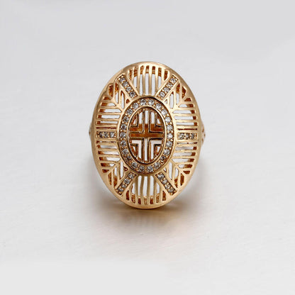 The head of 18K Gold-Plated Ring With Crystals for woman - beautiquepoint.com